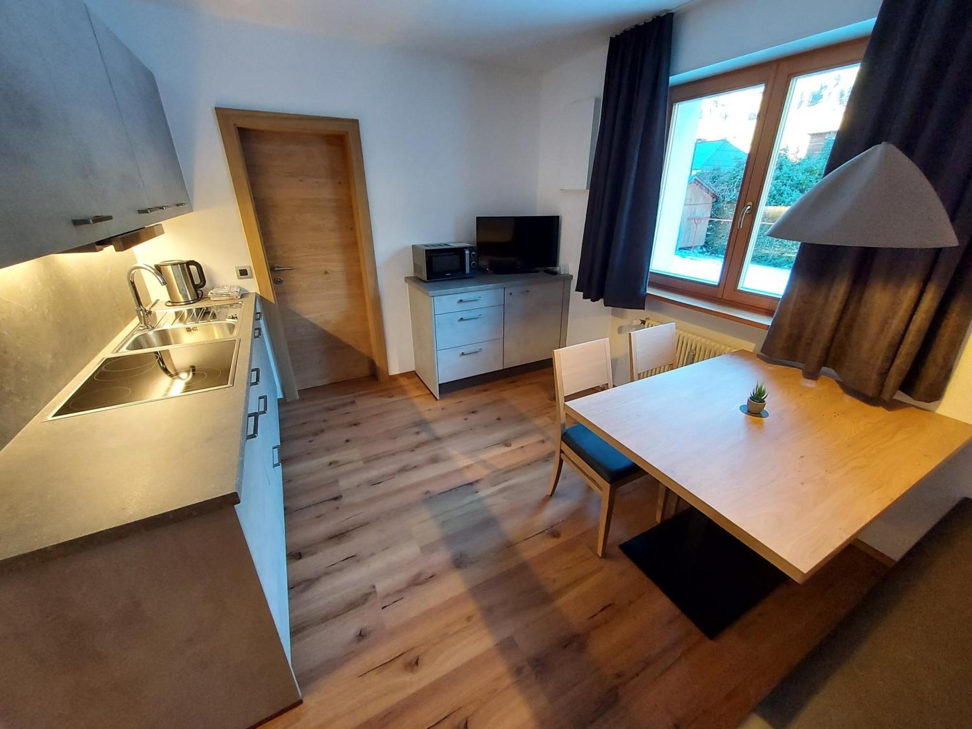 Schaefer Apartment *