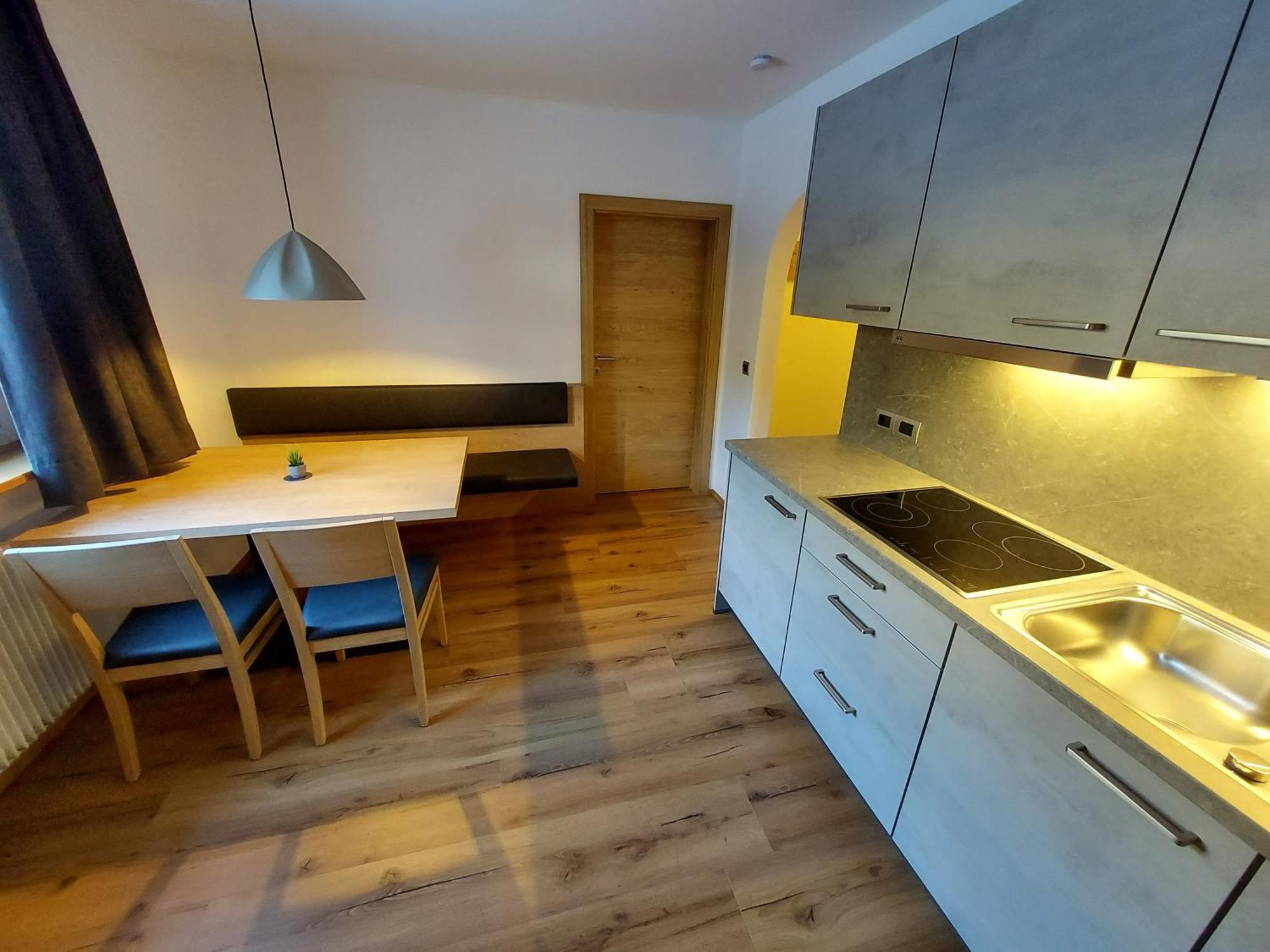 Schaefer Apartment *